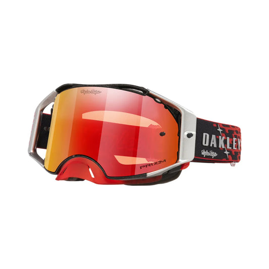 Een Troy Lee Designs Oakley airbrake crossbril in de mooie kleurecombinatie zwart, rood en zilvergrijs.