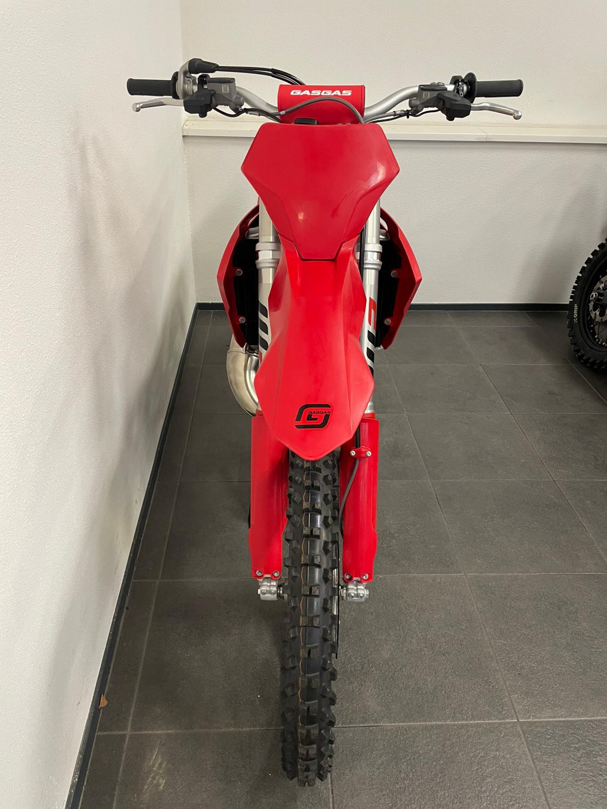 Gasgas MC 125 2025 | 1,9 uur!