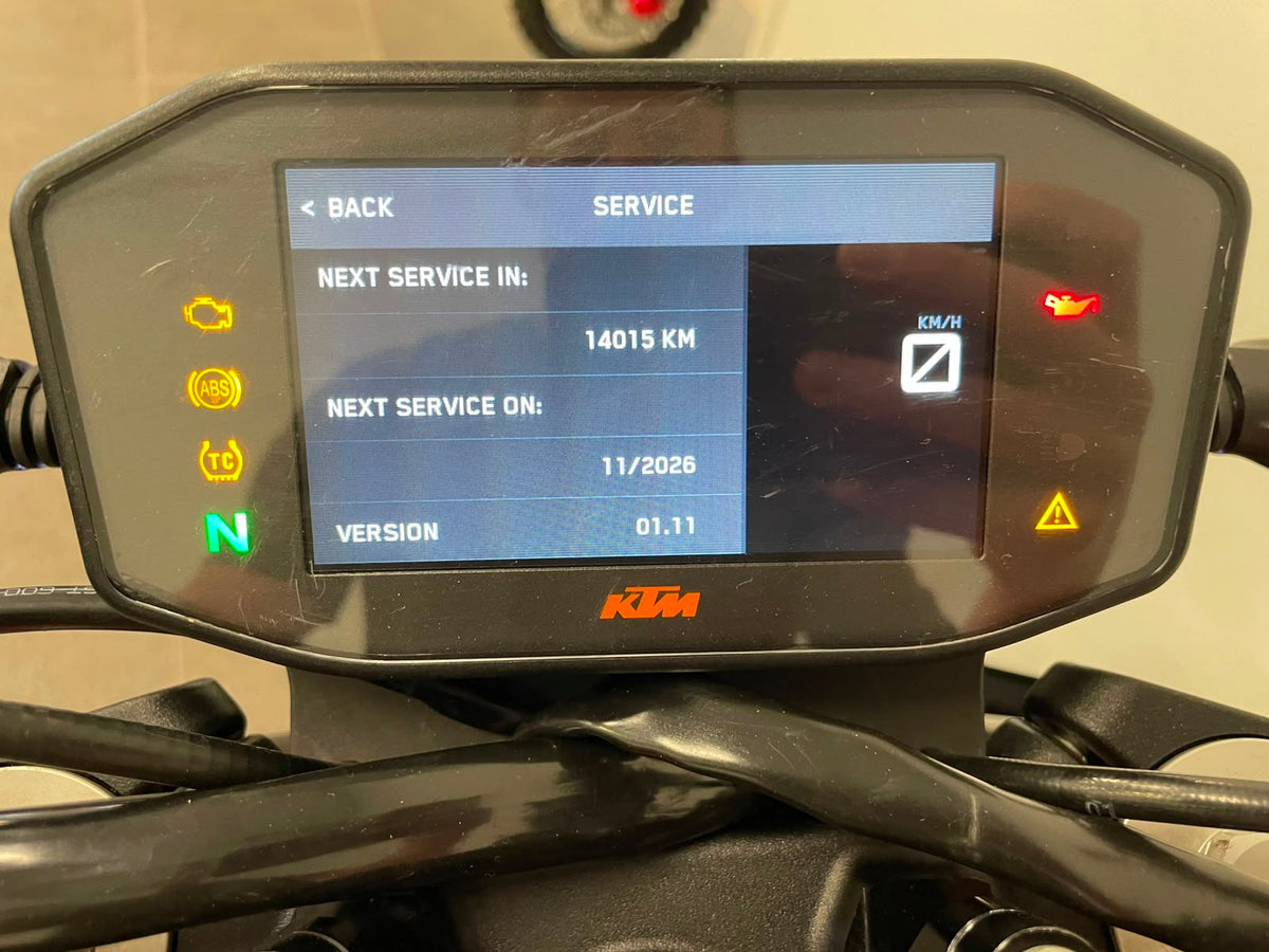 KTM 890 DUKE GP 2023