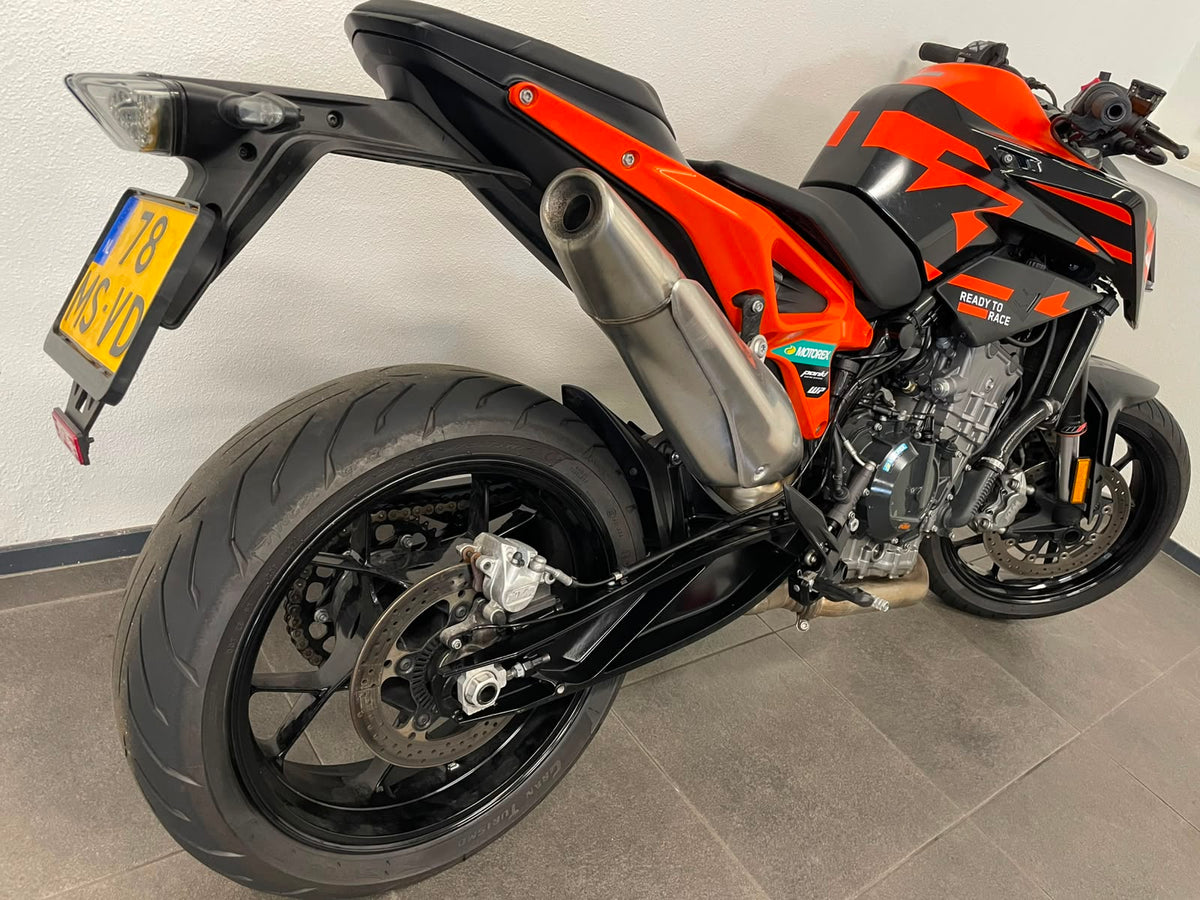 KTM 890 DUKE GP 2023