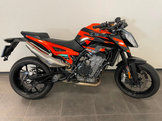 KTM 890 DUKE GP 2023